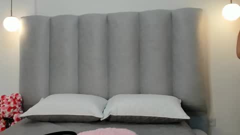 Snapshot of miacleark chatting on 11.14.25 miacleark online show from 11.14.25