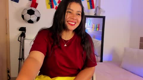 IG Yojanagomez  online show from 06.19.26