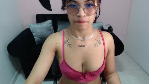 Snapshot of miafuckpussyhard chatting on 10.21.25 miafuckpussyhard online show from 10.21.25