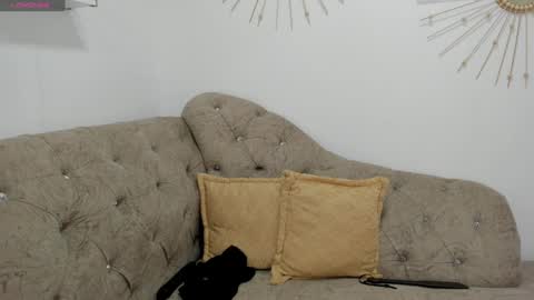 Miah Collins online show from 02.07.25