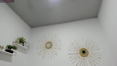 Miah Collins online show from 02.20.25