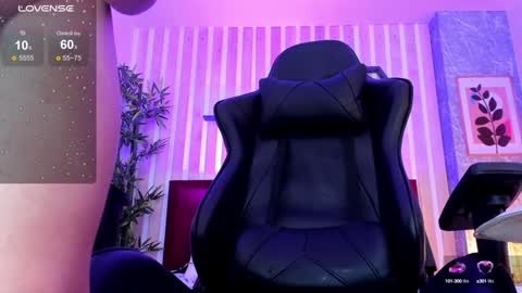 Mia Connor online show from 01.12.25