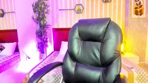 Mia Connor online show from 01.17.26