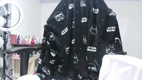 Ms Mia  Owner Of  Your Mind online show from 12.20.25