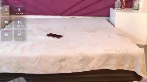 miahantonelli online show from 02.07.26