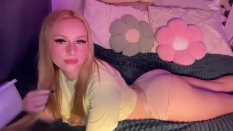 Mia Harper online show from 10.29.25