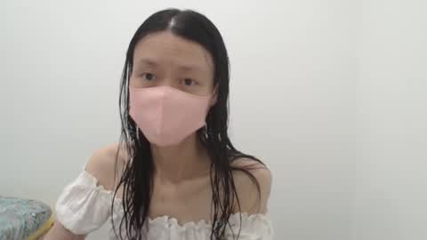 Snapshot of miahchan68 chatting on 10.05.25 miahchan68 online show from 10.05.25