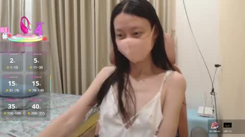 Snapshot of miahchan68 chatting on 11.22.25 miahchan68 online show from 11.22.25