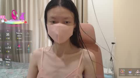 Snapshot of miahchan68 chatting on 12.03.25 miahchan68 online show from 12.03.25