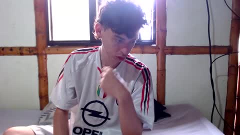 Mia  Sam online show from 10.16.25