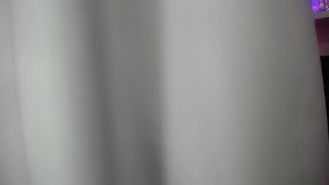 Snapshot of miahlove3x chatting on 09.27.25 MiahLove31 online show from 09.27.25