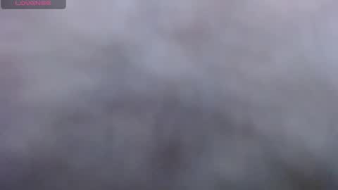 Snapshot of miahlove3x chatting on 12.14.25 MiahLove31 online show from 12.14.25