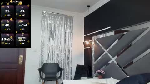 Snapshot of miahotmez chatting on 10.22.25 MIA HOTMEZ online show from 10.22.25