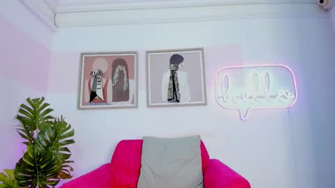 Mia Khalifa online show from 09.22.25