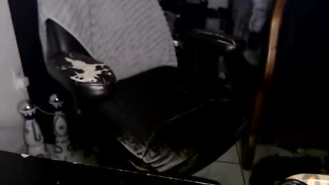 Snapshot of miaking chatting on 03.05.25 Mark online show from 03.05.25