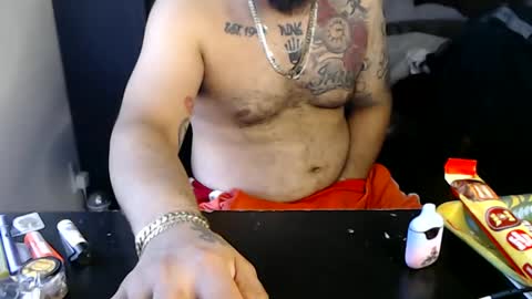 Snapshot of miaking chatting on 10.10.25 Mark online show from 10.10.25