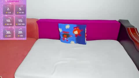 Mia Kittyy online show from 10.11.25