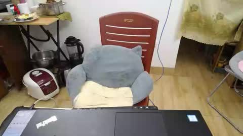 Snapshot of mialala205221 chatting on 11.11.25 Mia online show from 11.11.25