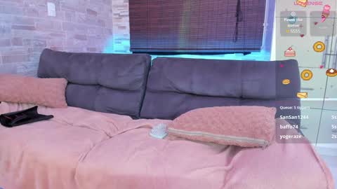 Mia online show from 01.05.25