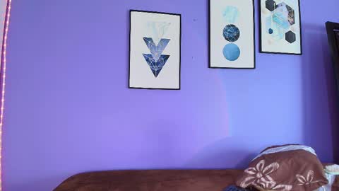 Mia online show from 02.22.25