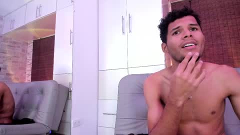 Mia online show from 03.01.25