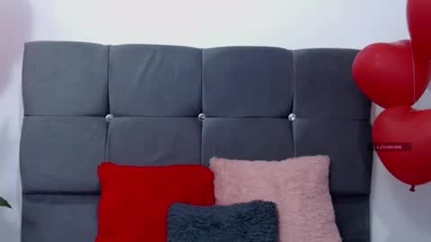 Snapshot of miamackleyn_ chatting on 02.27.25 MIA online show from 02.27.25