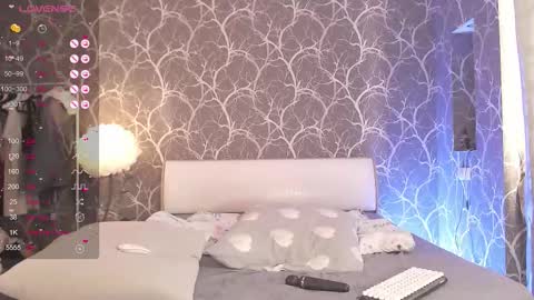 Mia online show from 11.12.25