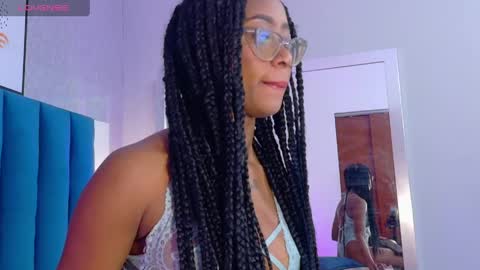 Mia  online show from 04.24.26