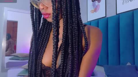 Mia  online show from 05.01.26