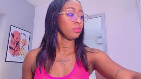 Mia  online show from 07.28.26