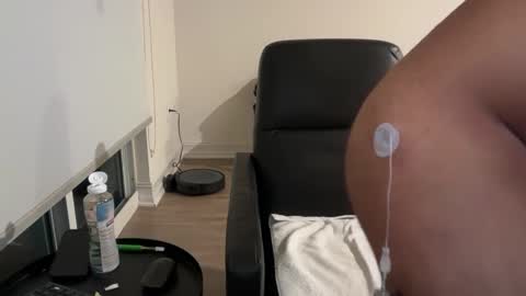 Snapshot of miamifit chatting on 11.03.25 miamifit online show from 11.03.25