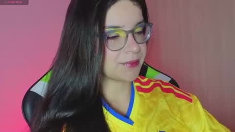 Snapshot of miamillerr_28 chatting on 06.18.26 Mia online show from 06.18.26