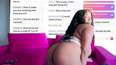 Snapshot of miamiworld chatting on 04.29.26 MiamiWorld online show from 04.29.26