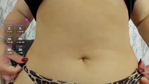 Snapshot of miamontoya chatting on 01.22.25 Mia   -5 7001400 Follow  online show from 01.22.25