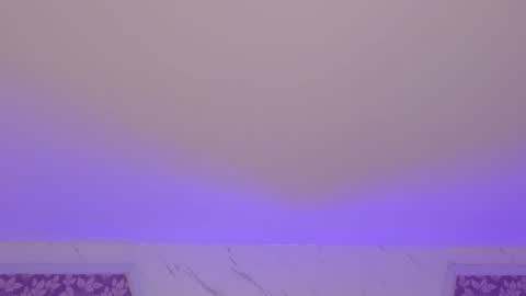 Snapshot of miamontoya chatting on 10.04.25 Mia   -5 7001400 Follow  online show from 10.04.25