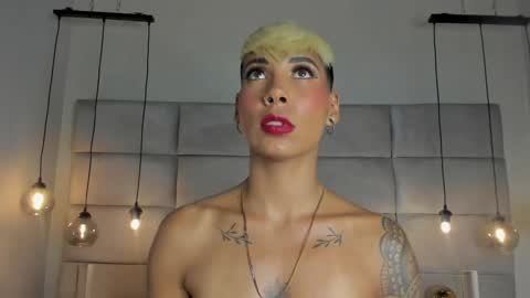 Mia Morgann online show from 01.23.25