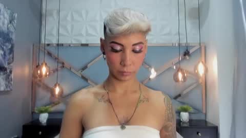 Mia Morgann online show from 03.02.25