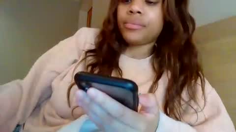 Snapshot of miamuffin8 chatting on 12.12.24 MiaMuffn online show from 12.12.24