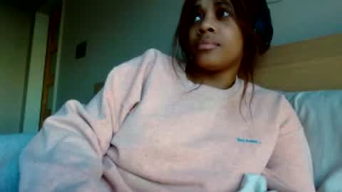 Snapshot of miamuffin8 chatting on 12.13.24 MiaMuffn online show from 12.13.24