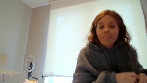 Snapshot of miamuffin8 chatting on 12.21.24 MiaMuffn online show from 12.21.24