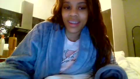 Snapshot of miamuffin8 chatting on 02.02.25 MiaMuffn online show from 02.02.25