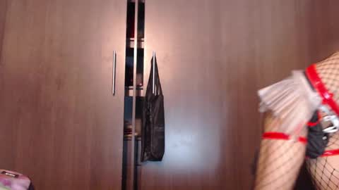 Snapshot of miancuntydoll chatting on 12.20.24 MianCuntyDoll online show from 12.20.24