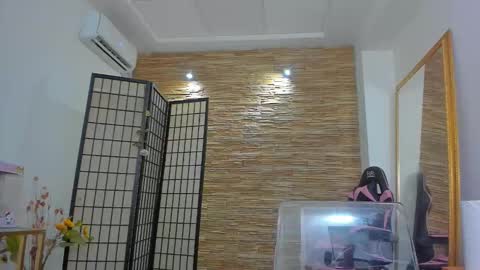 Mia  online show from 03.07.26