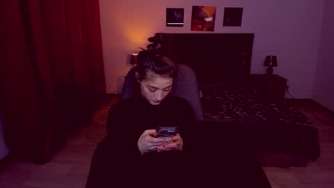 Mia online show from 01.25.25