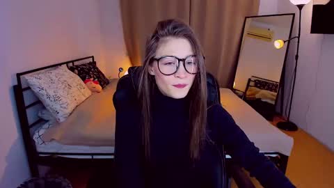 Mia online show from 02.13.25