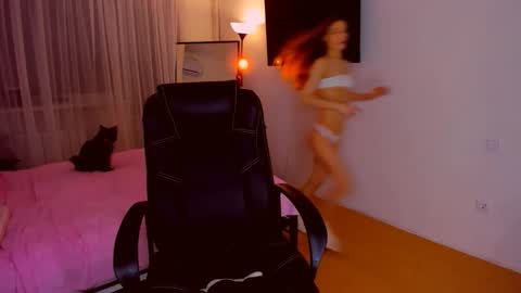 Mia online show from 03.14.26