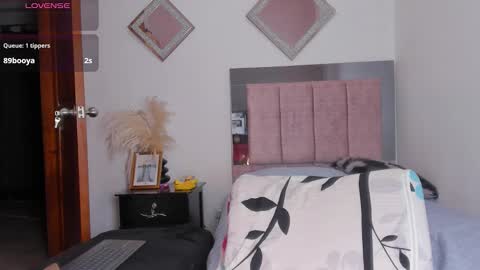 Snapshot of miapearls_ chatting on 02.20.26 miapearls_ online show from 02.20.26