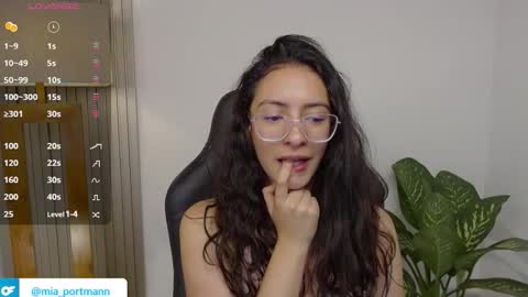 MIAPORTMANN online show from 02.10.26