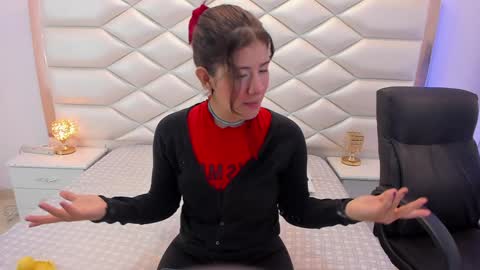 Sweetie Mia online show from 02.03.25