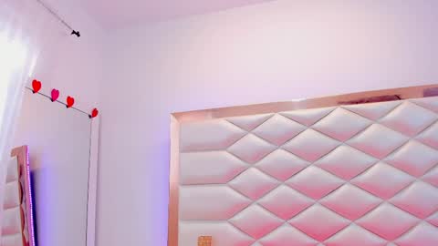 Sweetie Mia online show from 02.25.25